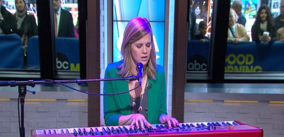 Meet Molly Kate Kestner The Voice Behind Youtube Hit His Daughter Video Abc News Look this artist up at: meet molly kate kestner the voice behind youtube hit his daughter