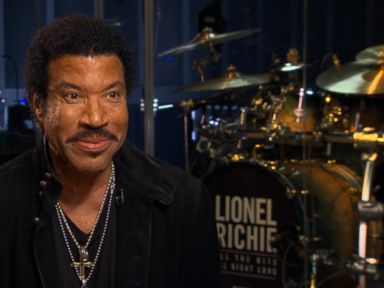 VIDEO: Lionel Richie: 'Love Is the Only Thing That Doesn't Go Out of Style'