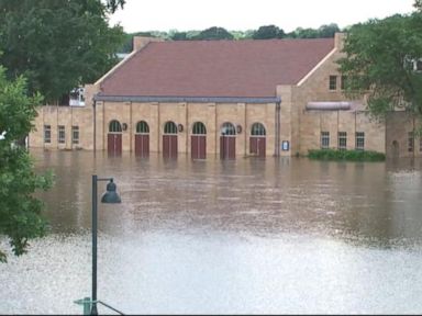 VIDEO: Midwest Continues to Endure Tornadoes, Flooding