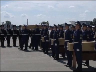 VIDEO: Malaysia Airlines Victims' Bodies Set to Arrive in the Netherlands