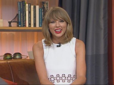 VIDEO: Taylor Swift Reveals Inspiration for New Single 'Shake It Off'