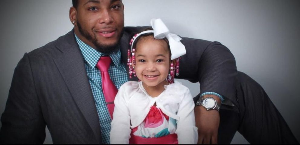 Bengals selling Devon Still jerseys for cancer research