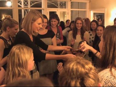 VIDEO: Taylor Swift Hosts Private Parties for Fans