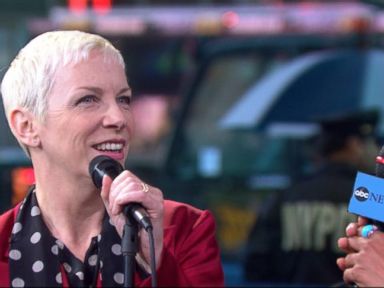 VIDEO: Annie Lennox Discusses New Album 'Nostalgia' 