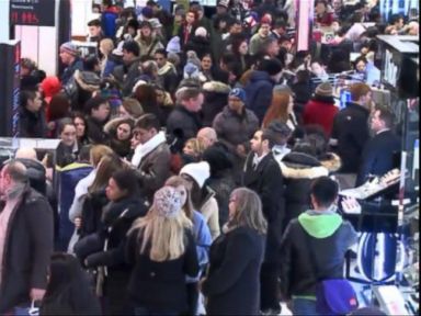 VIDEO: Shoppers Flood Through the Doors Earlier Than Ever