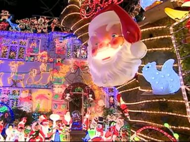 VIDEO: This Man's Light Display Makes Him Unofficial 'King of Christmas' 