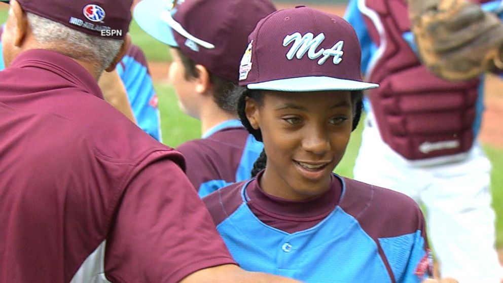 Mone Davis Photos, News, Videos and Gallery