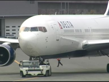 VIDEO: Delta Airlines Flight Diverted Due to Turbulence, At Least 2 Injured