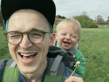 Baby's Delightful Reaction to a Dandelion Goes Viral