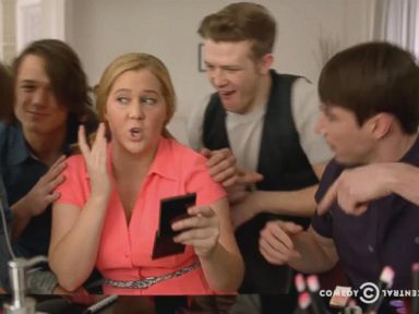 VIDEO: Amy Schumer Inspires Women With 'Girl, You Don't Need Makeup' Sketch