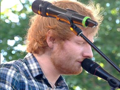 VIDEO: Ed Sheeran Sings 'Bloodstream' for Fans in Central Park