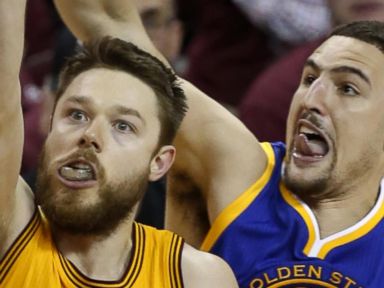 VIDEO: Cleveland Cavaliers Edge Out Golden State Warriors in Game 3