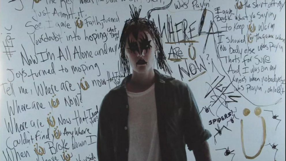 Justin Bieber gives his new music video an artistic edge with Skrillex and  Diplo in behind-the-scenes clip - Mirror Online