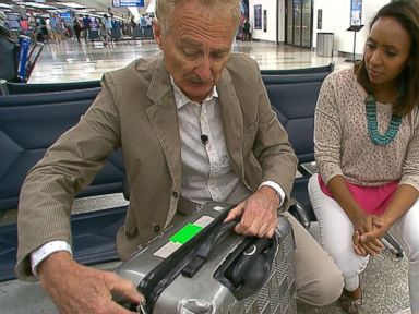 VIDEO: How to Protect Your Luggage From Thieves at the Airport