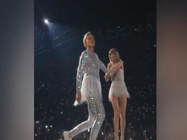 VIDEO: Ellen 'Shakes It Off' On Stage With Taylor Swift