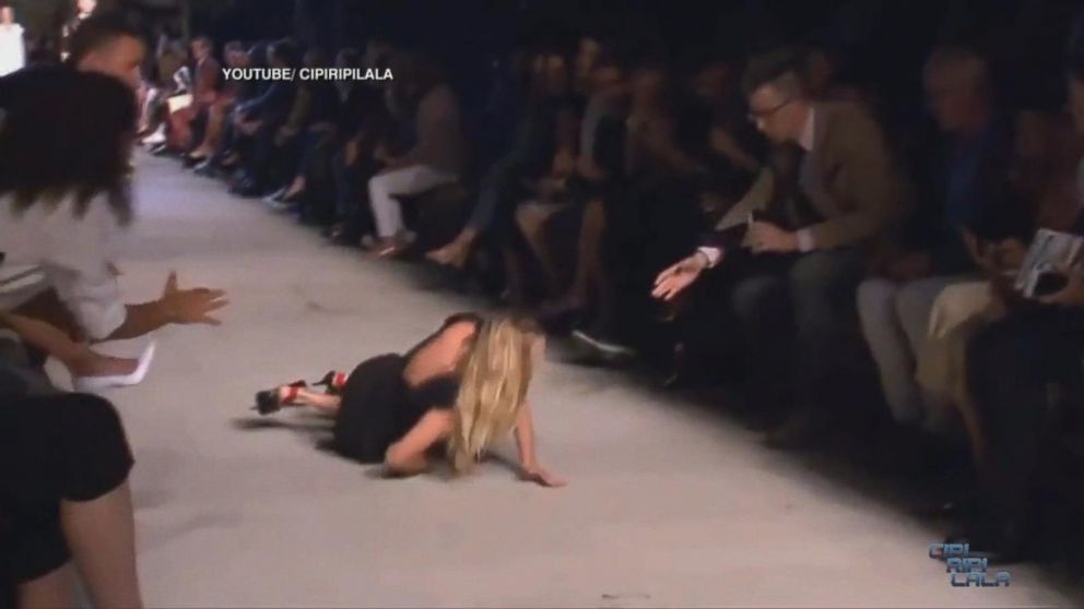 Video Victoria's Secret Model Falls During New York Fashion Week