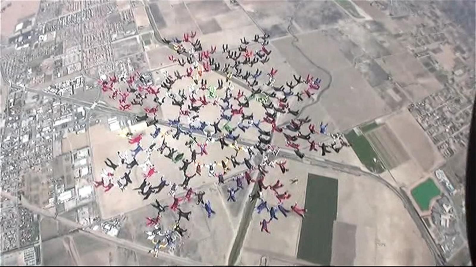 202 Skydivers Jump Their Way into Record Books Good Morning America