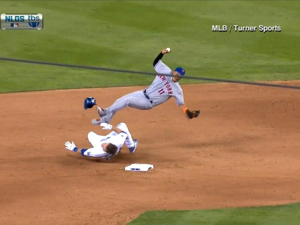 Mets' Ruben Tejada fractures lower leg on Chase Utley's hard slide