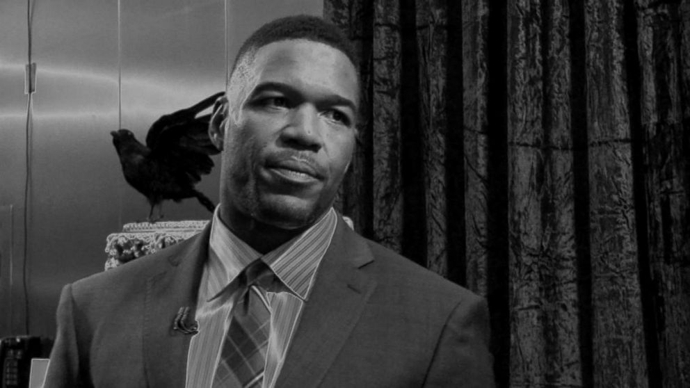 Video Michael Strahan Gets Scared By Gma Team Abc News 