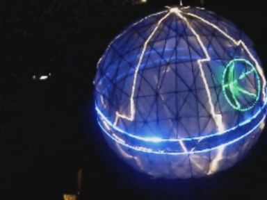 VIDEO: Dad Creates Giant 'Star Wars' Death Star On Top of Family's Home