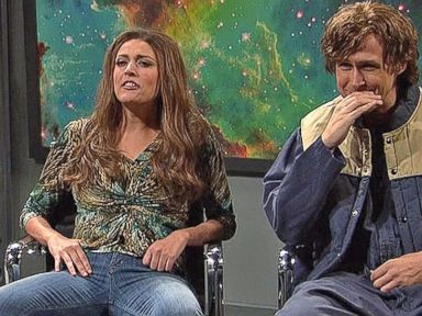 VIDEO: Ryan Gosling Gets Case of the Giggles on 'SNL'