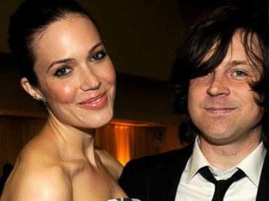 VIDEO: Mandy Moore Requests Spousal Support for Pets