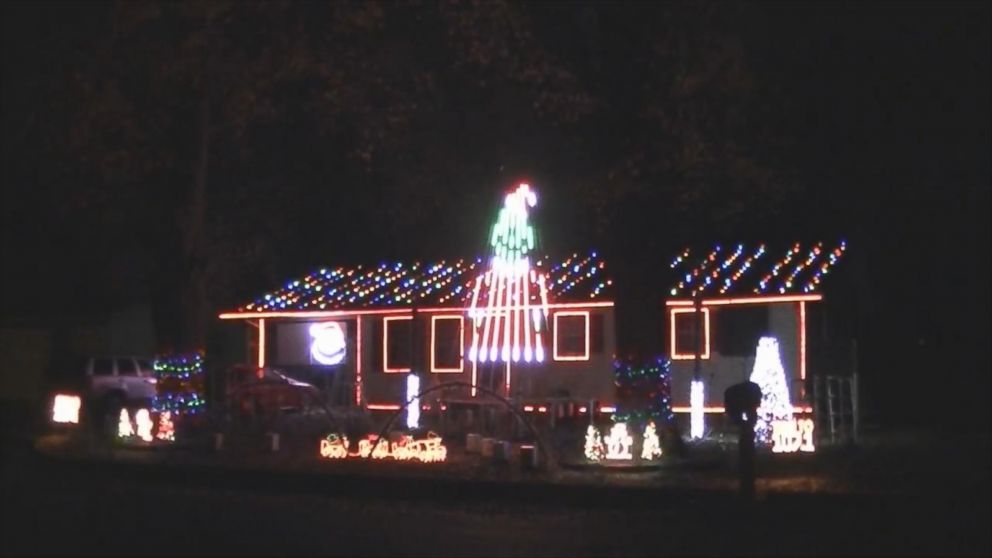 Home Light Show Eclipses Clark Griswold's Video ABC News