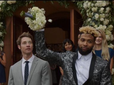 VIDEO: Actress Emily Ratajkowski is a bridesmaid who channels Odell Beckham Jr. to catch the wedding bouquet.