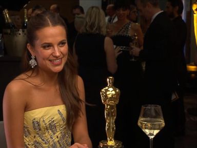 VIDEO: Backstage With Alicia Vikander at the Oscars