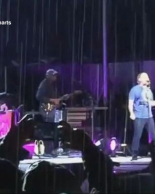 VIDEO: Paul Simon Plays for Packed, Rainy Stadium in Hometown of Queens