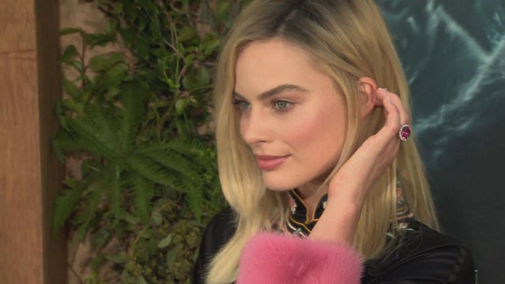 40+ Margot Robbie Ring PNG