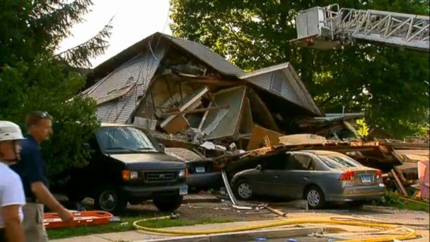 Video Connecticut Home Explodes And Collapses, 7 Injured - ABC News