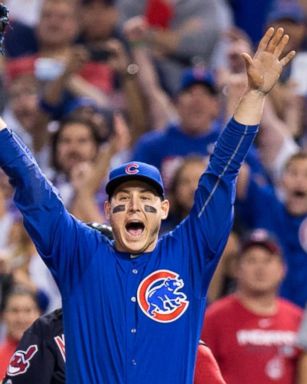 VIDEO: Chicago Cubs' Anthony Rizzo Talks Golden Glove Win