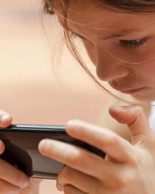 VIDEO: Guarding your Kids Against Screen Addiction During the Holidays