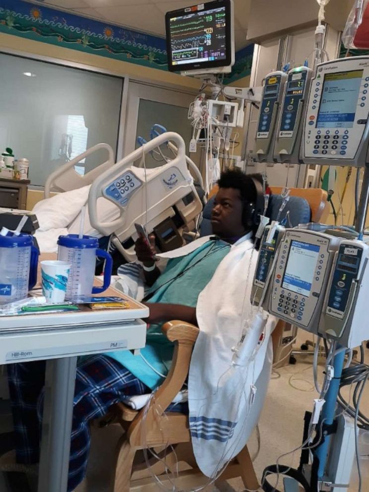 PHOTO: On Dec. 2, Marquis Davis underwent heart and kidney transplant surgery at Cincinnati Children's Hospital in Ohio. The 17-year-old was born with hypoplastic left heart syndrome.