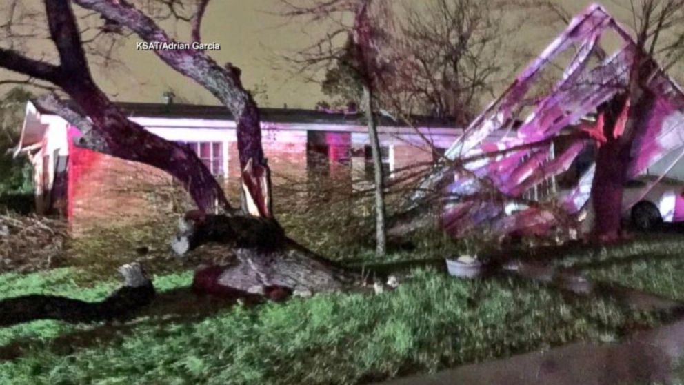 Severe storm slams San Antonio, thousands without power ...