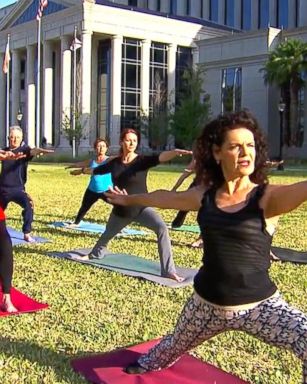 VIDEO: Florida judge teaches yoga at her courthouse 