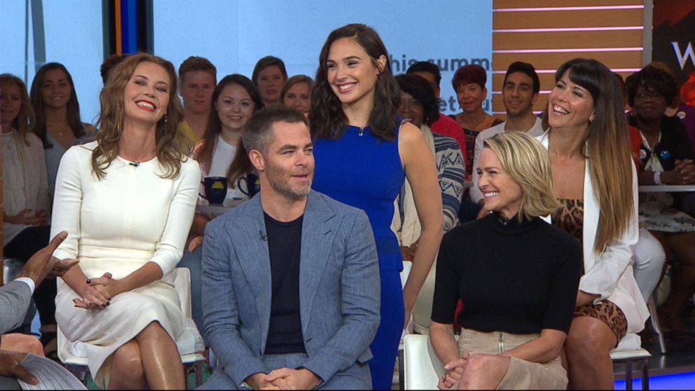 Video The cast of 'Wonder Woman' takes over 'GMA' - ABC News