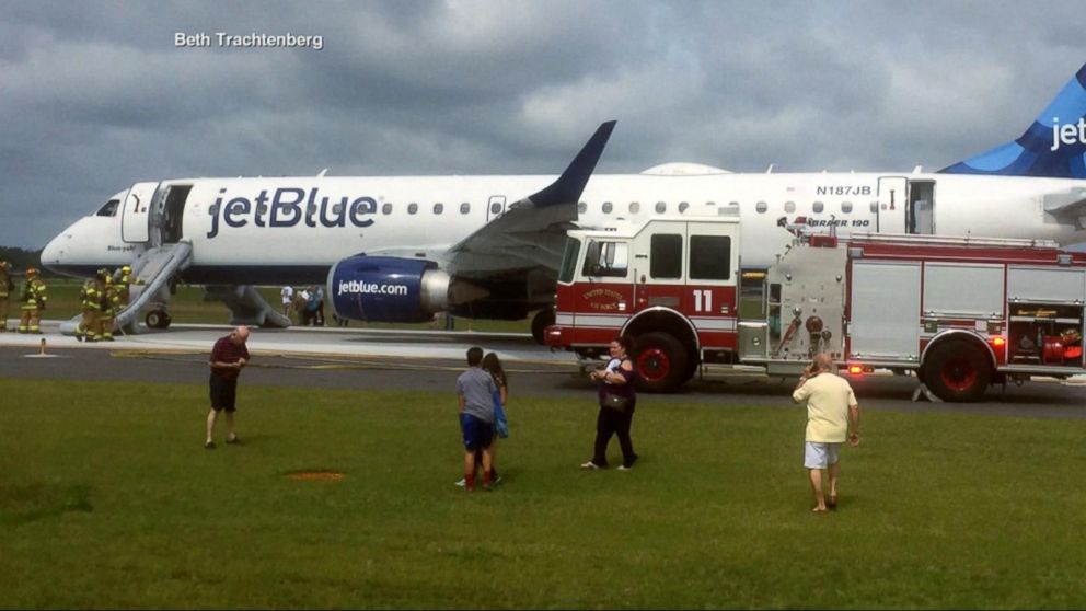 JetBlue flight forced to make emergency landing in due to smoke in the