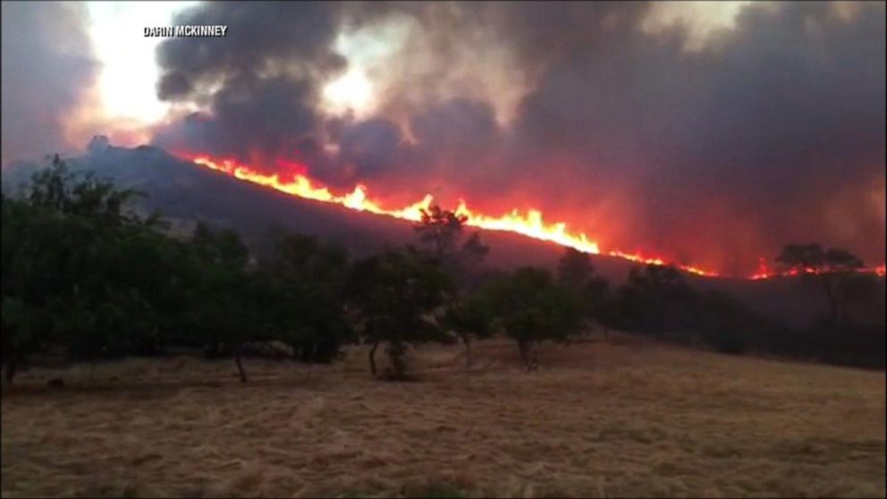 Wildfire forces evacuation of 2,000 from California town - ABC News