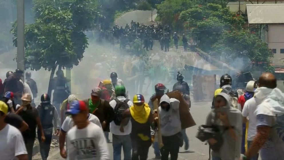 Video 2 Leading Venezuelan Opposition Figures Detained - ABC News