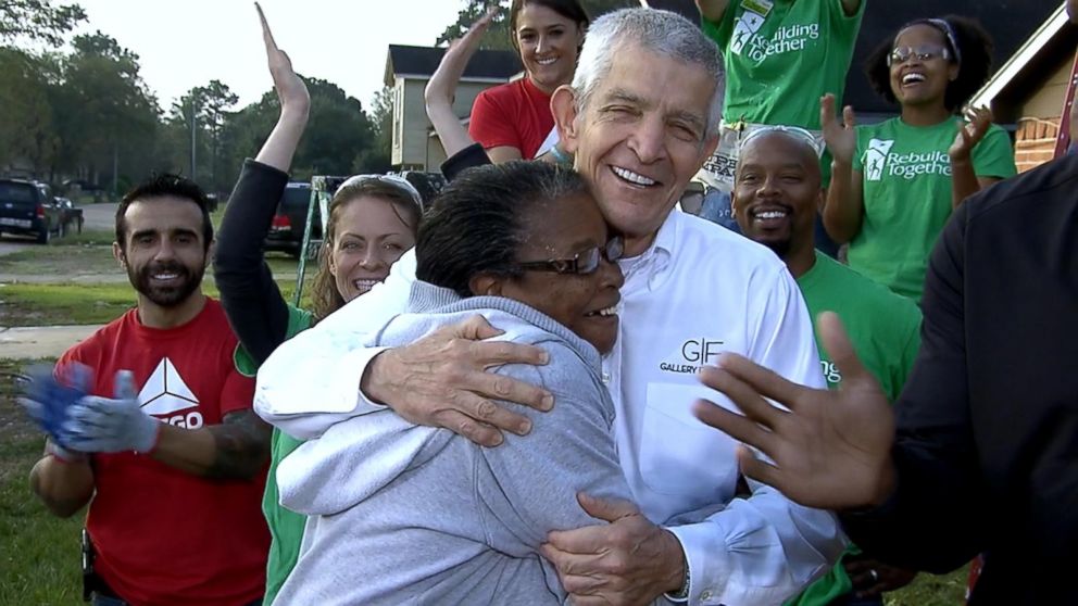 VIDEO, Mattress Mack Becomes A Houston Hero Following Hurricane Harvey--And  Other Stories You Might've Missed