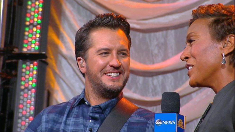 VIDEO: Luke Bryan unveils New York's Opry City Stage, talks holidays with his family