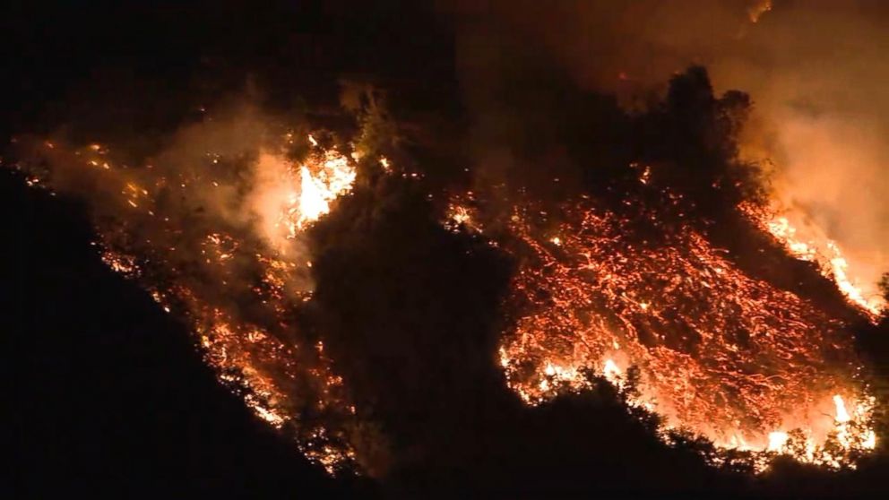 video-wildfire-now-the-5th-largest-in-california-history-abc-news