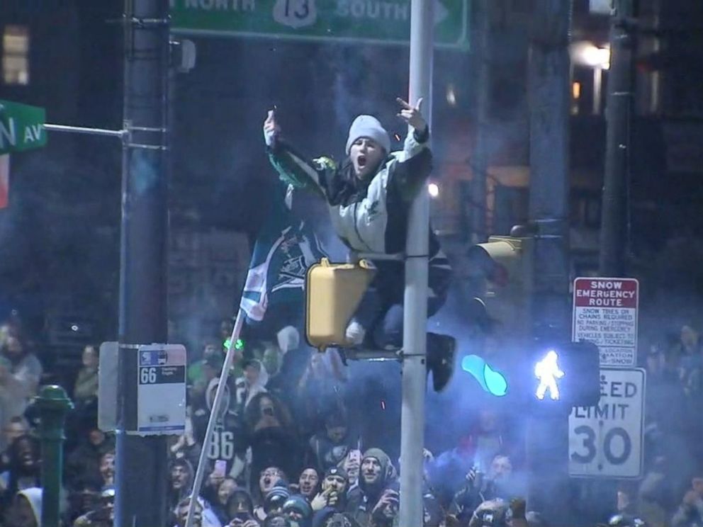 Philadelphia Eagles fans viral moments: How the city's character fuels its  fans.