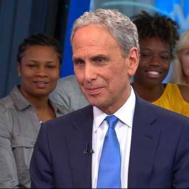 VIDEO: Celebrity meditation guru shares simple guide to meditating live on 'GMA' 