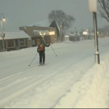 VIDEO: East Coast digs out from 3rd nor'easter