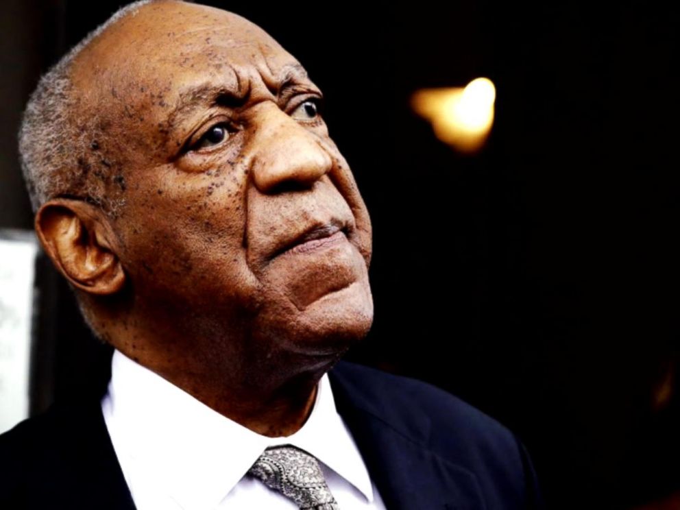 Cosby defense calls accuser a 'con artist'