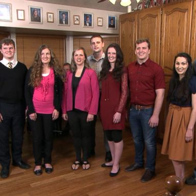 VIDEO: 'Les Mis'-loving family sings live after viral sing-along