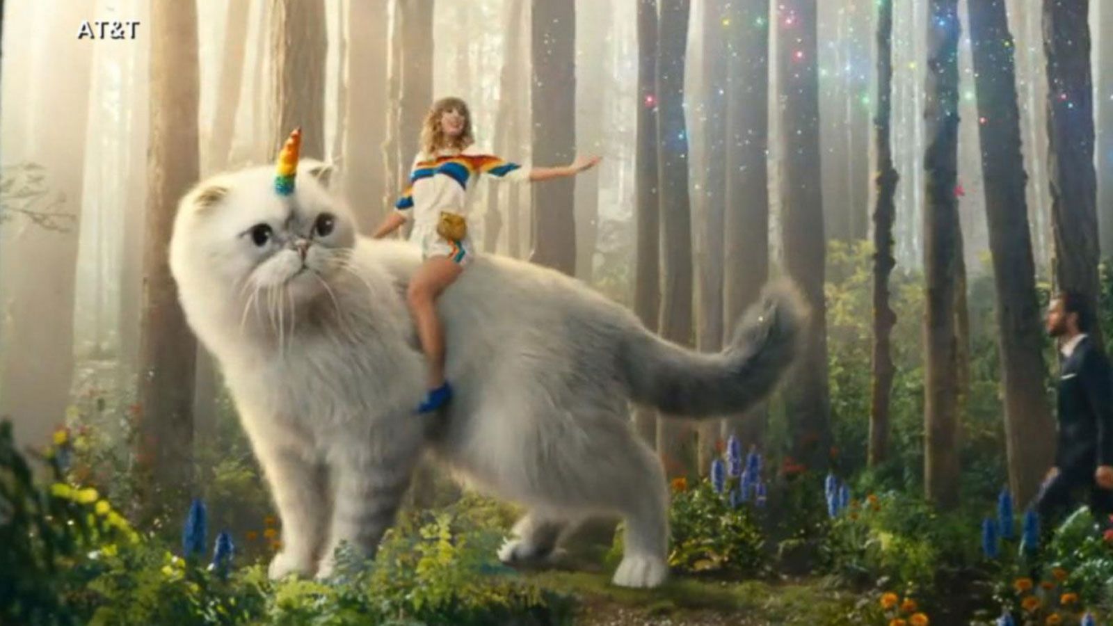 VIDEO: Taylor Swift rides 'cat-icorn' in new DirecTV ad